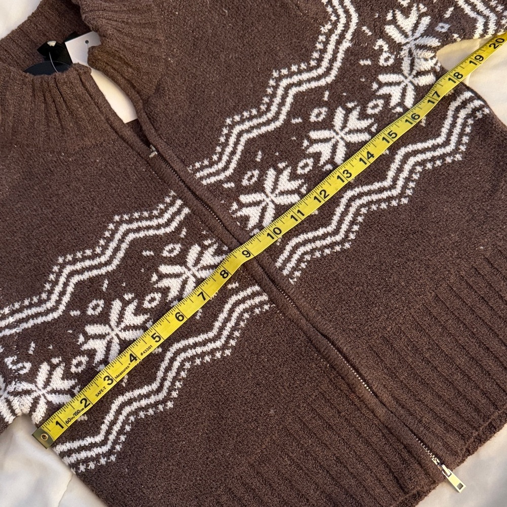 Planet Heart Mocha and Cream Knit full zip Sweater - Picture 11 of 13